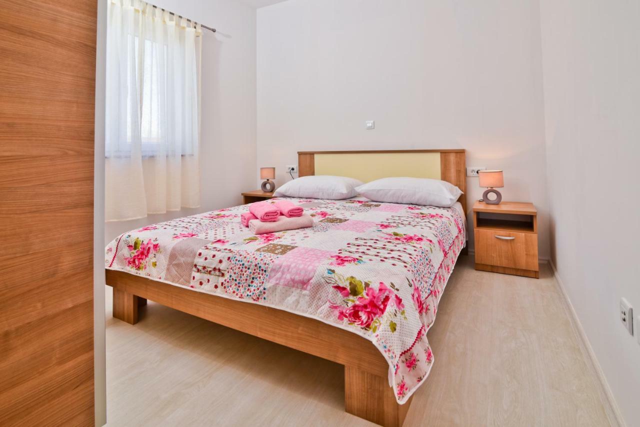 Apartments Mica Врси Екстериор снимка