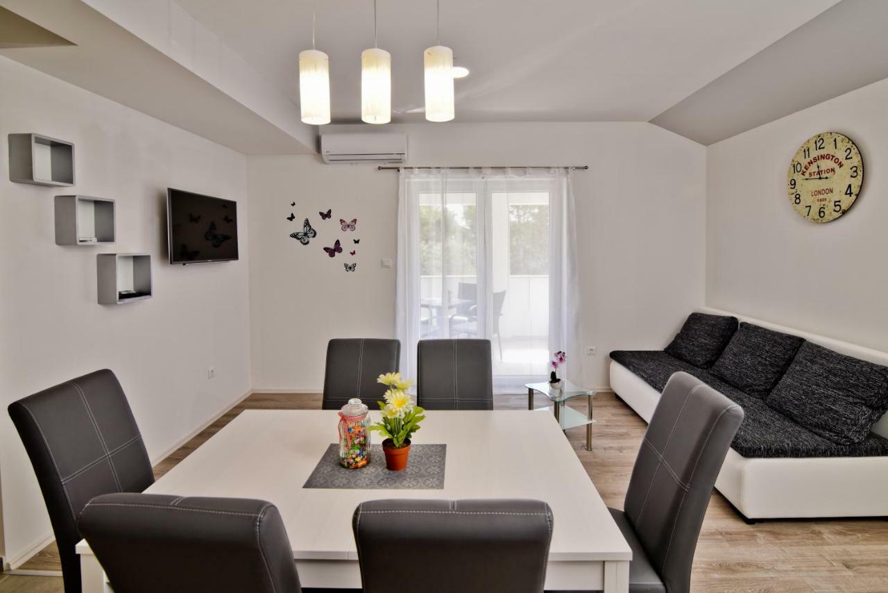 Apartments Mica Врси Екстериор снимка