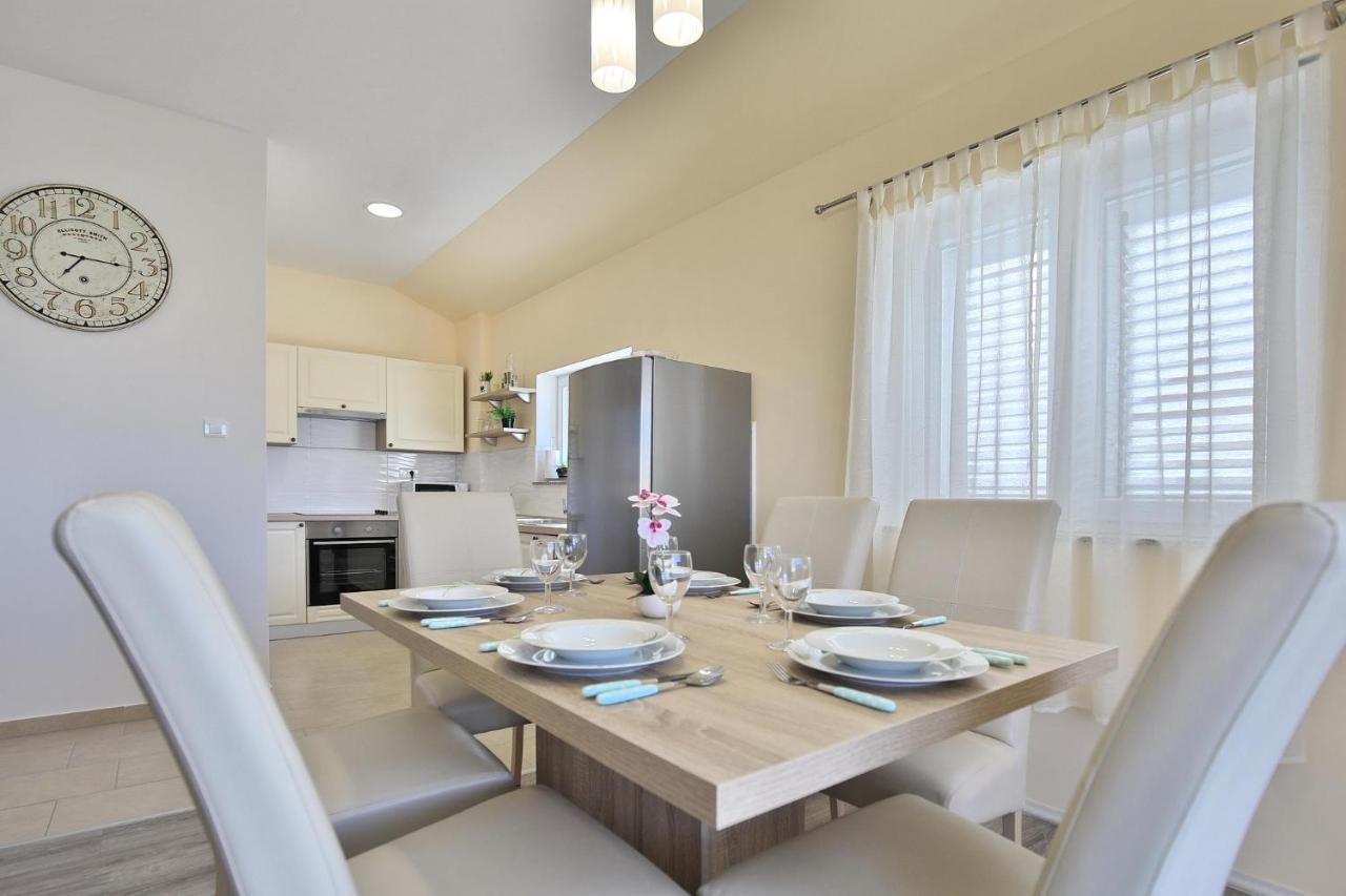 Apartments Mica Врси Екстериор снимка