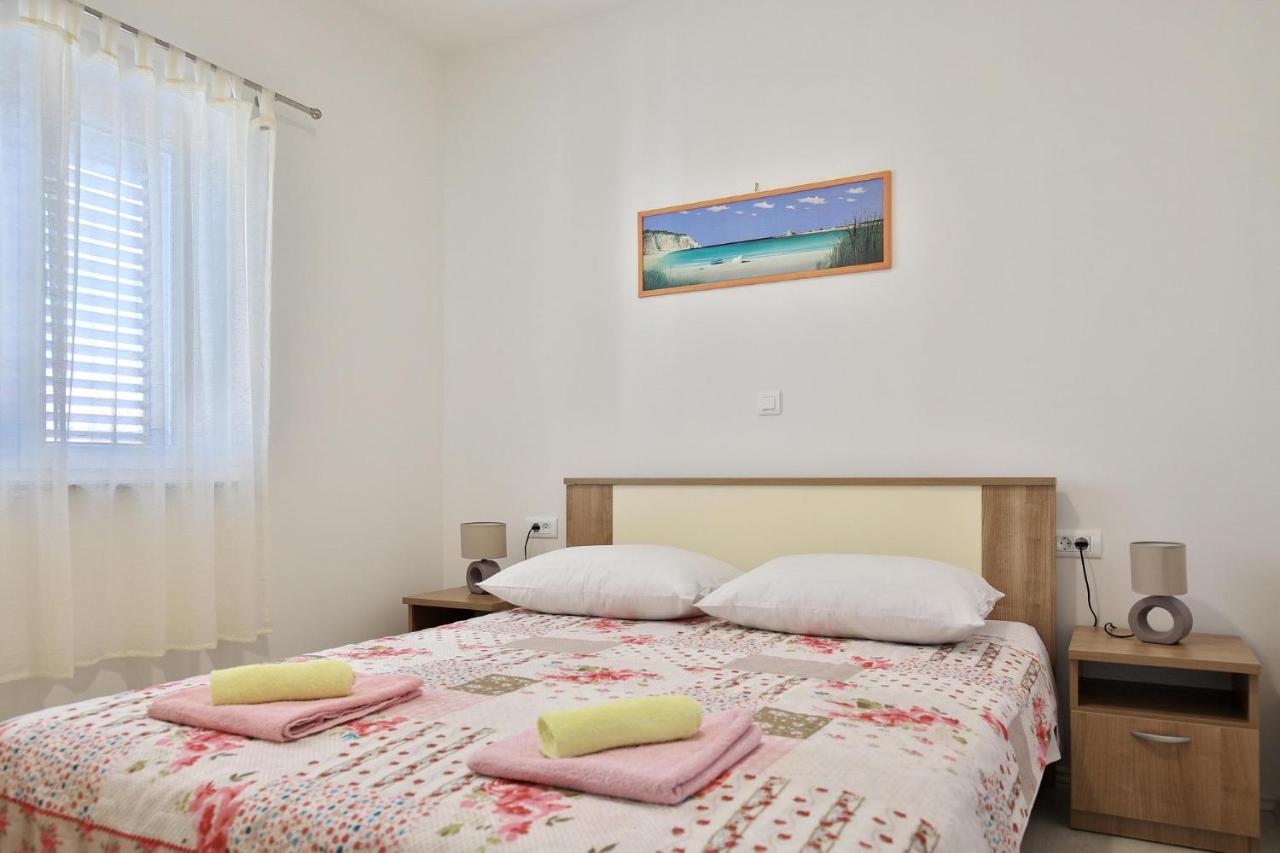 Apartments Mica Врси Екстериор снимка